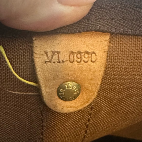 Louis Vuitton Monogram Canvas Keepall 55 Brown Travel Bag - Picture 16 of 16